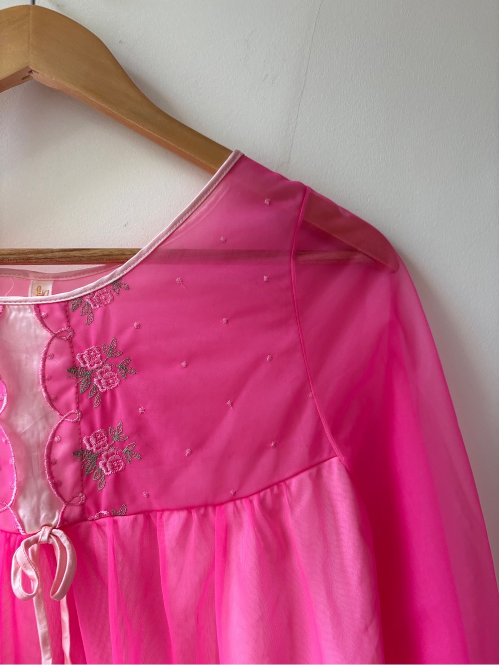 Vintage 60s Sheer Peignoir Embroidered - Picture 8 of 13